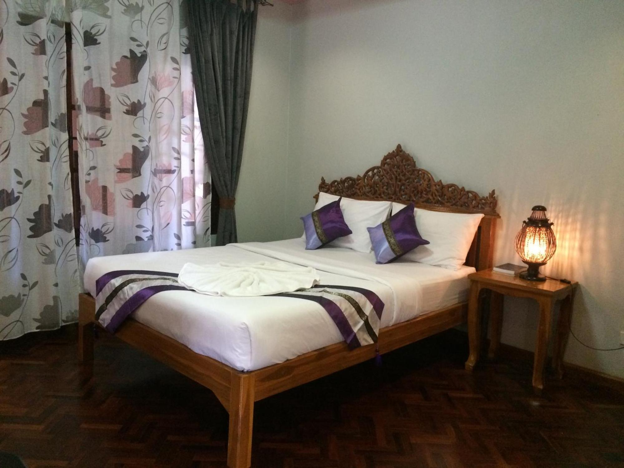 Chok-Wasana Guest House Mae Sariang Room photo