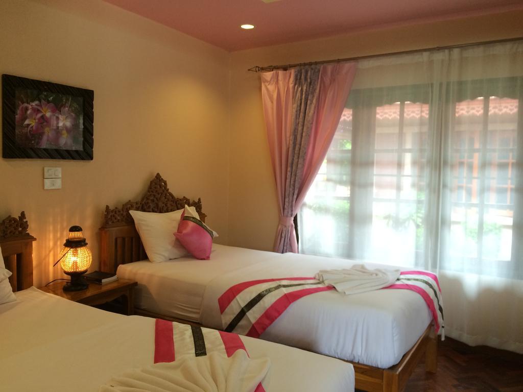 Chok-Wasana Guest House Mae Sariang Exterior photo