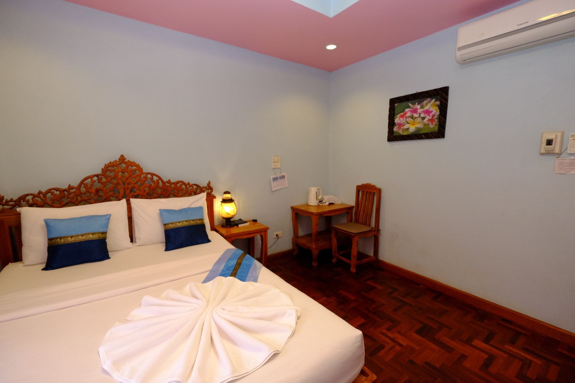 Chok-Wasana Guest House Mae Sariang Exterior photo